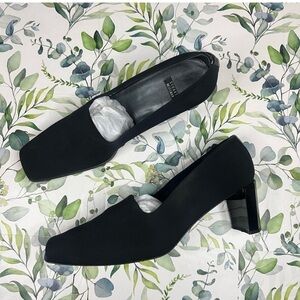 Stuart Weitzman Black Vintage Square Toe 2.5in Pump Heels